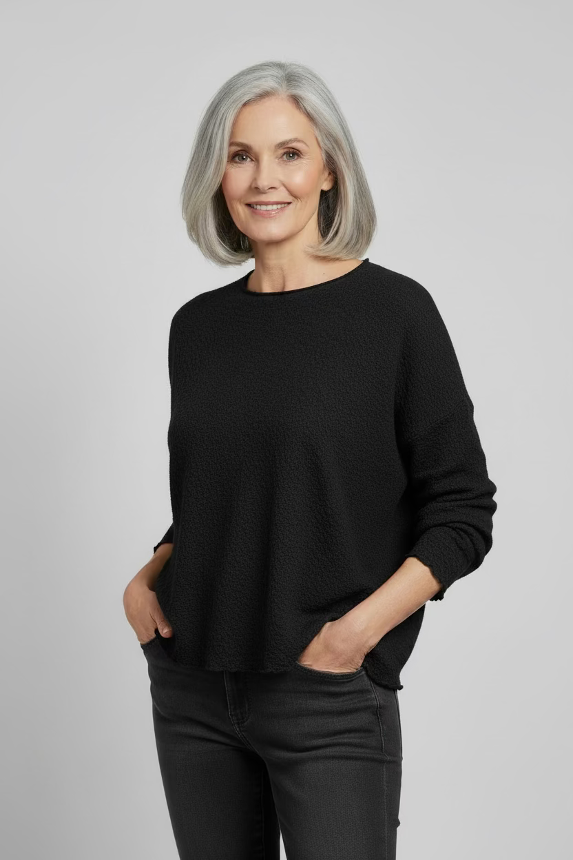 Wide R-Neck Shirt