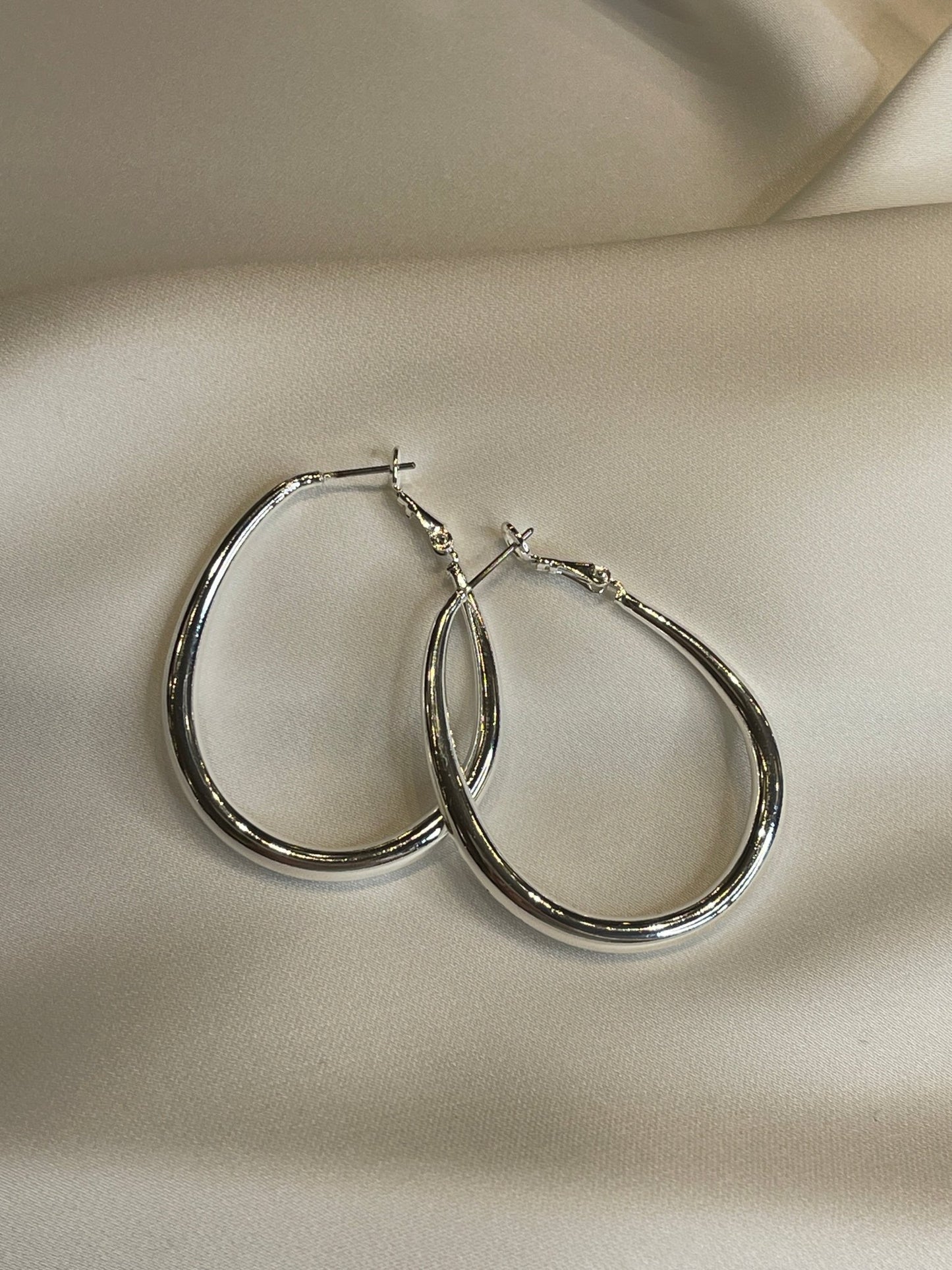 Clara EarringsPosh Boutique