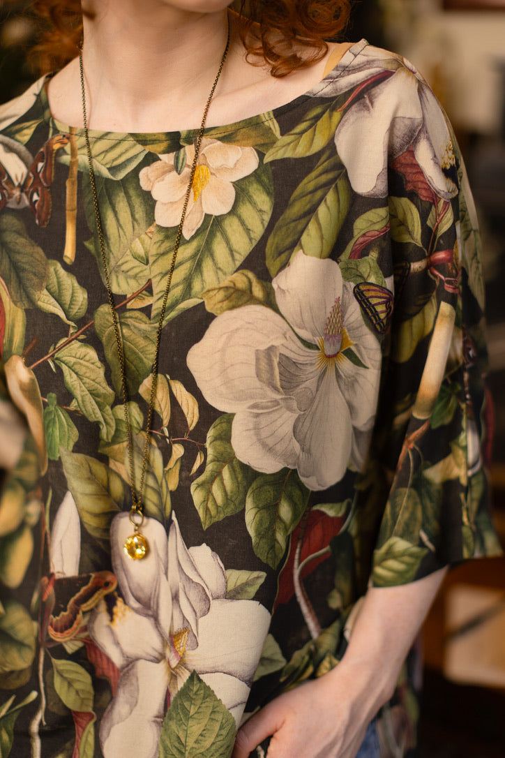 Fleur De Lune Tee