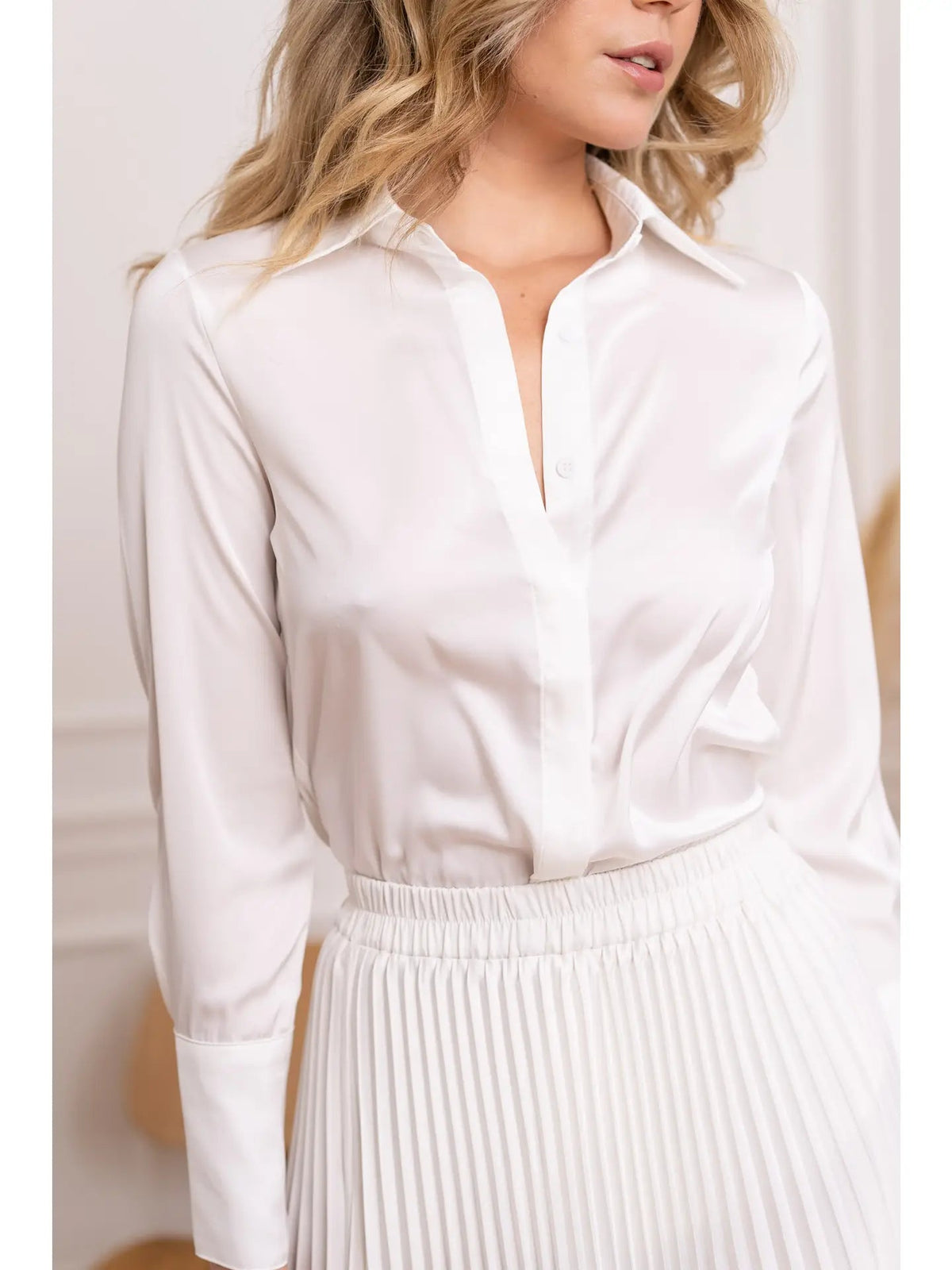 Léa White Satin BlouseblousePosh Boutique