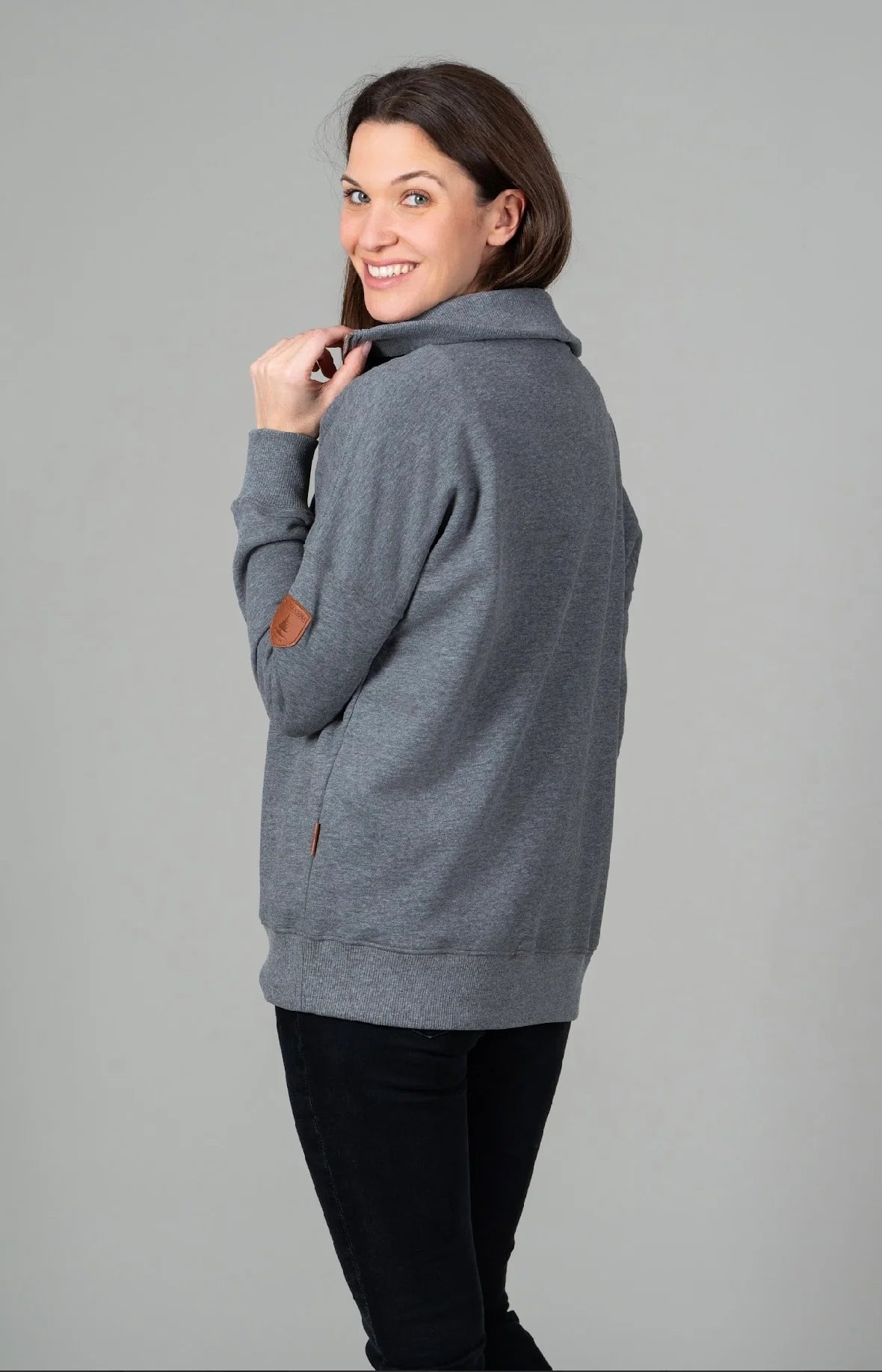 Padma SweaterSweatersPosh Boutique
