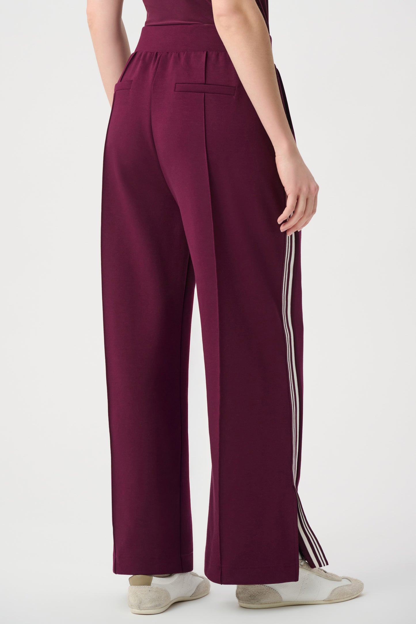 Pin-Tuck Wide Leg Jogger