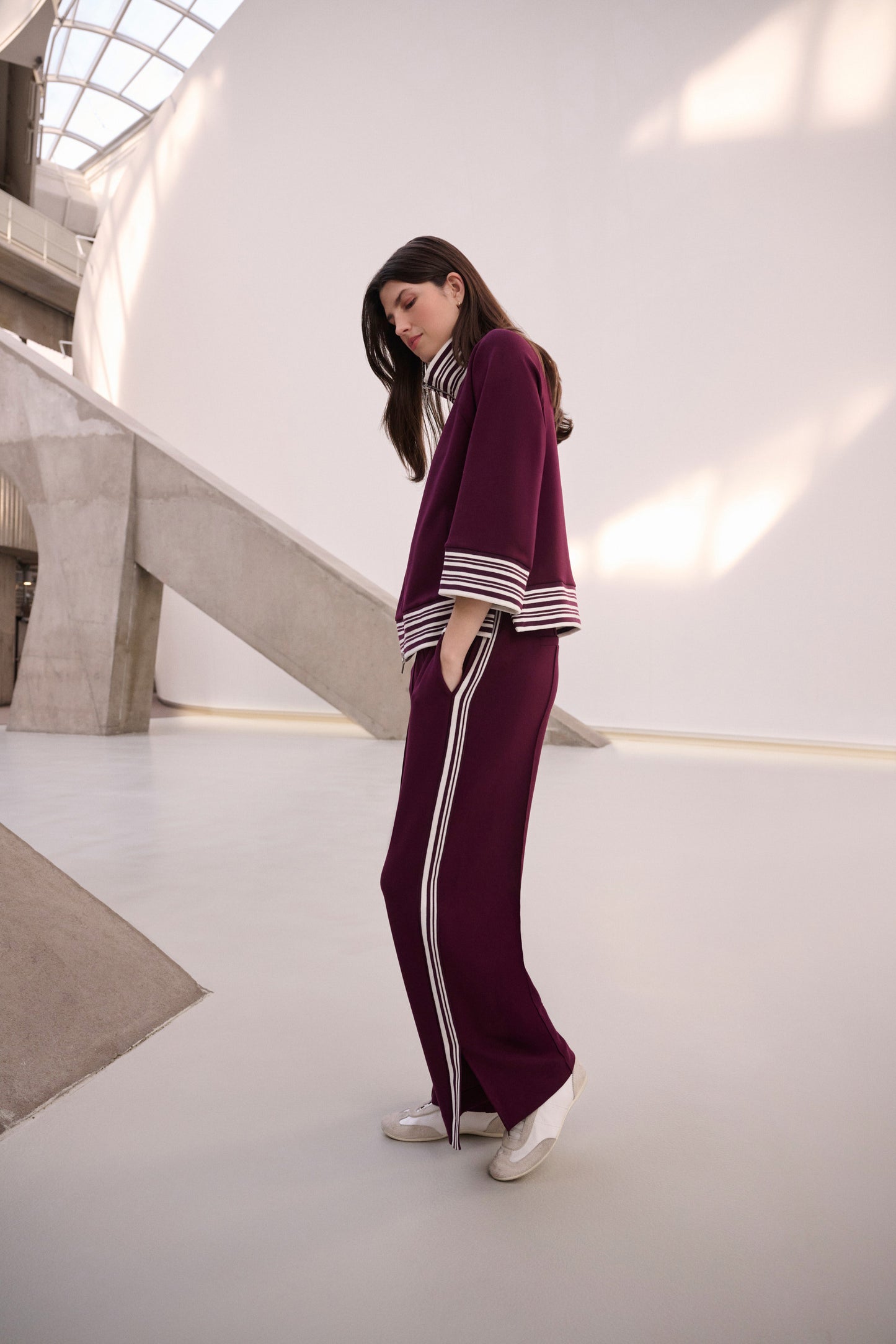Pin-Tuck Wide Leg Jogger