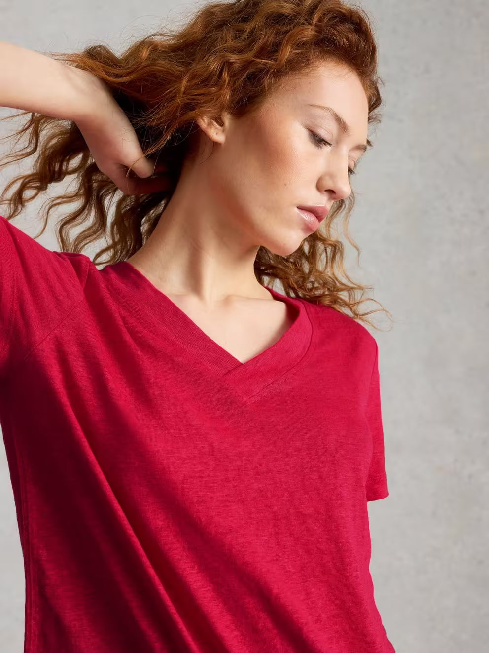 Susie V-Neck Linen Tee