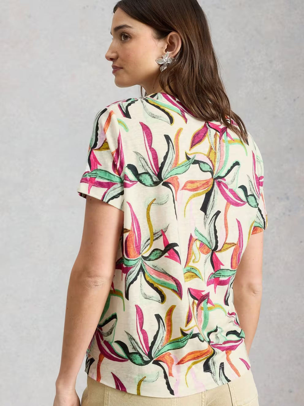 Susie Printed V-Neck Linen Tee