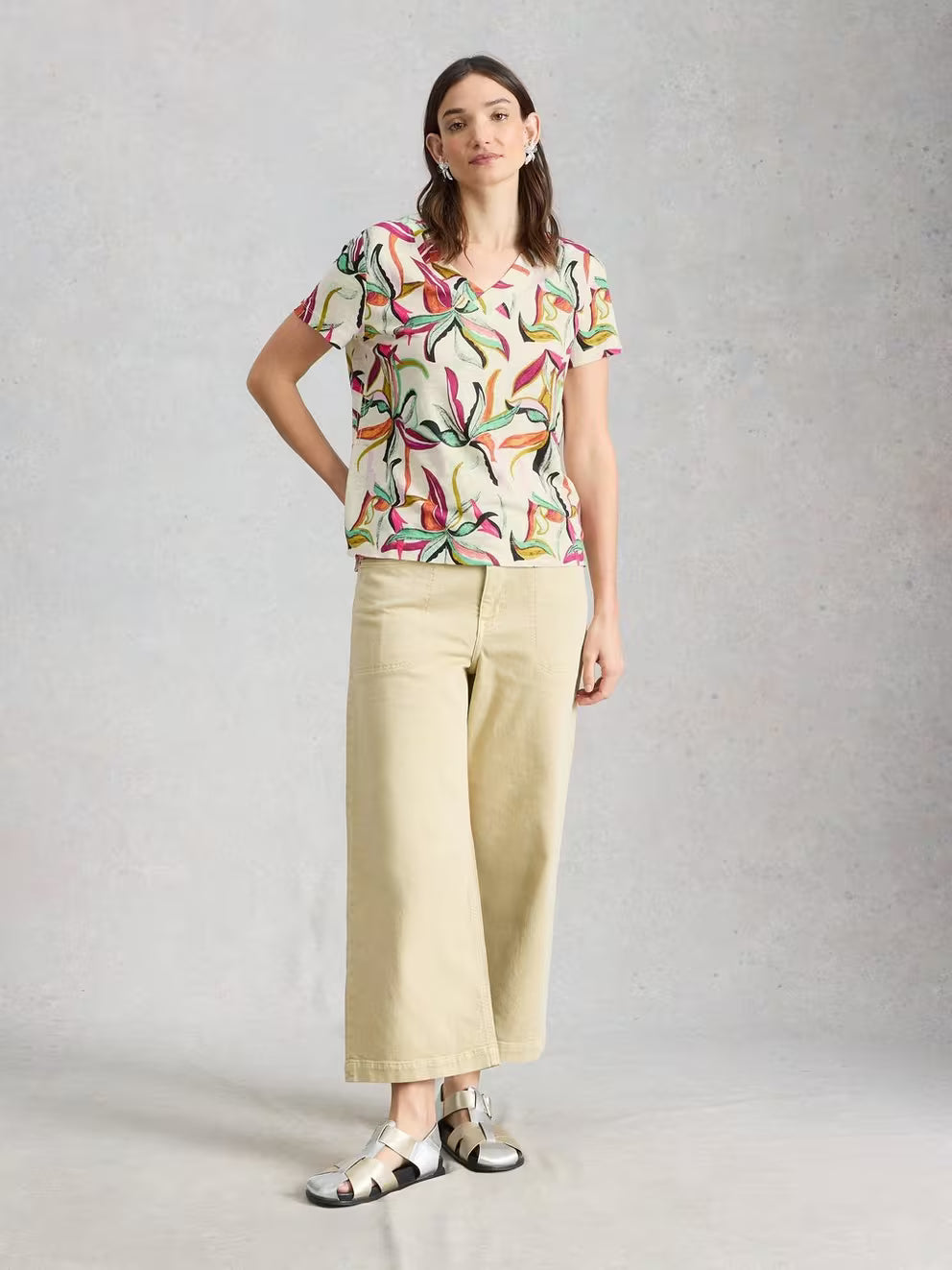 Susie Printed V-Neck Linen Tee