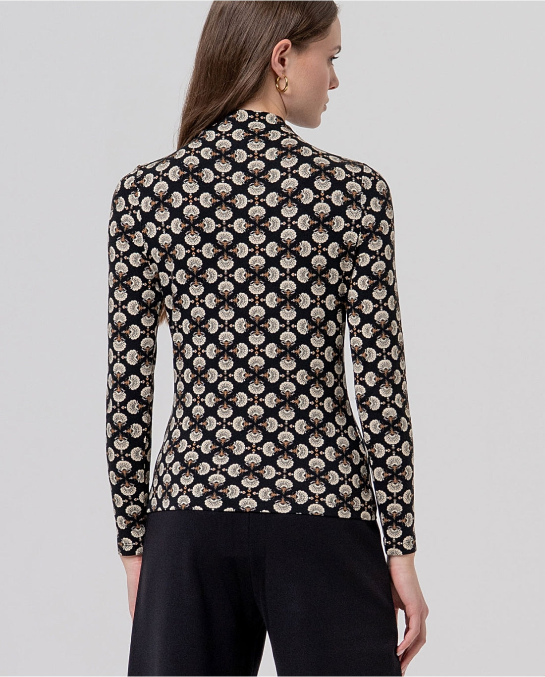 Geometric Print High-neck Top