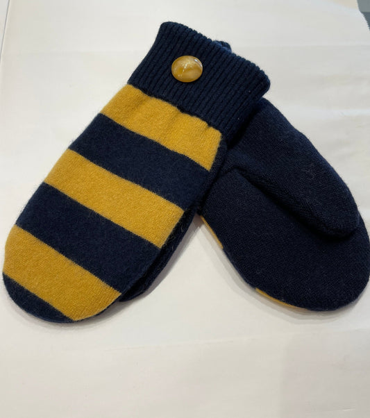 Bea MittensPosh Boutique