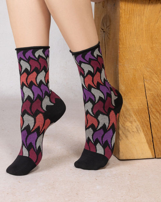 Wavy Feathers Socks