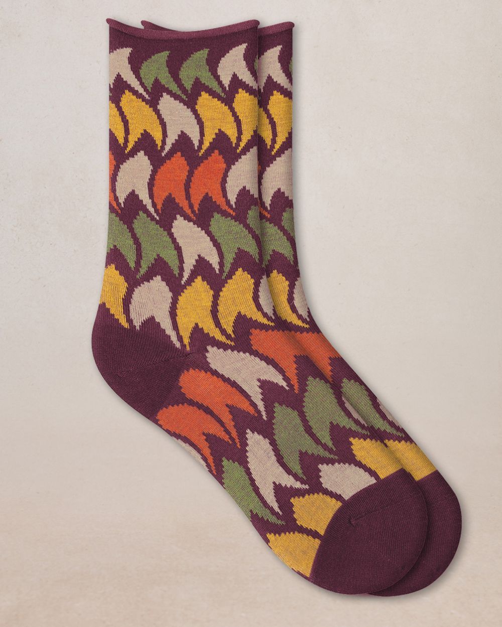 Wavy Feathers Socks
