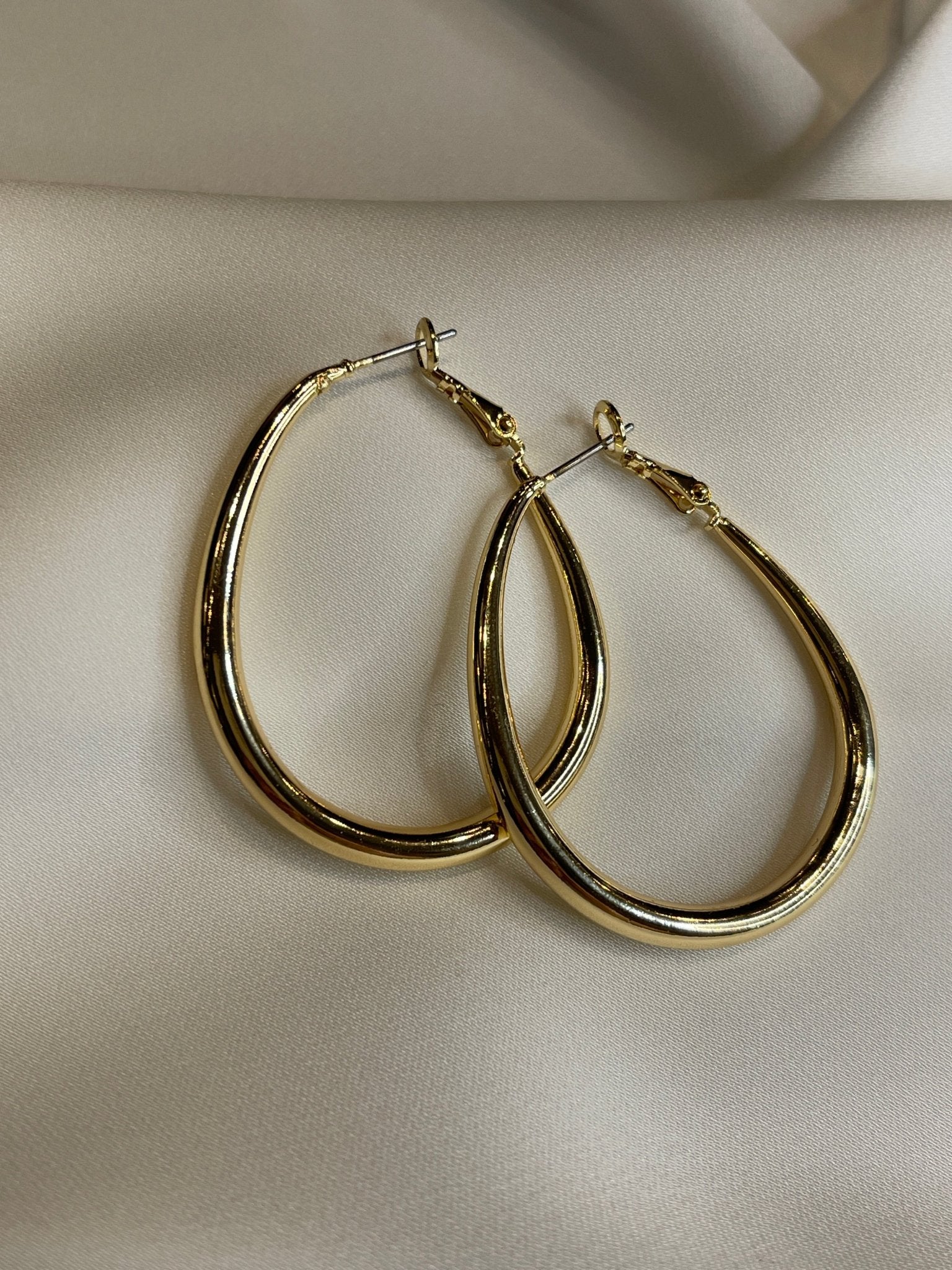 Clara EarringsPosh Boutique