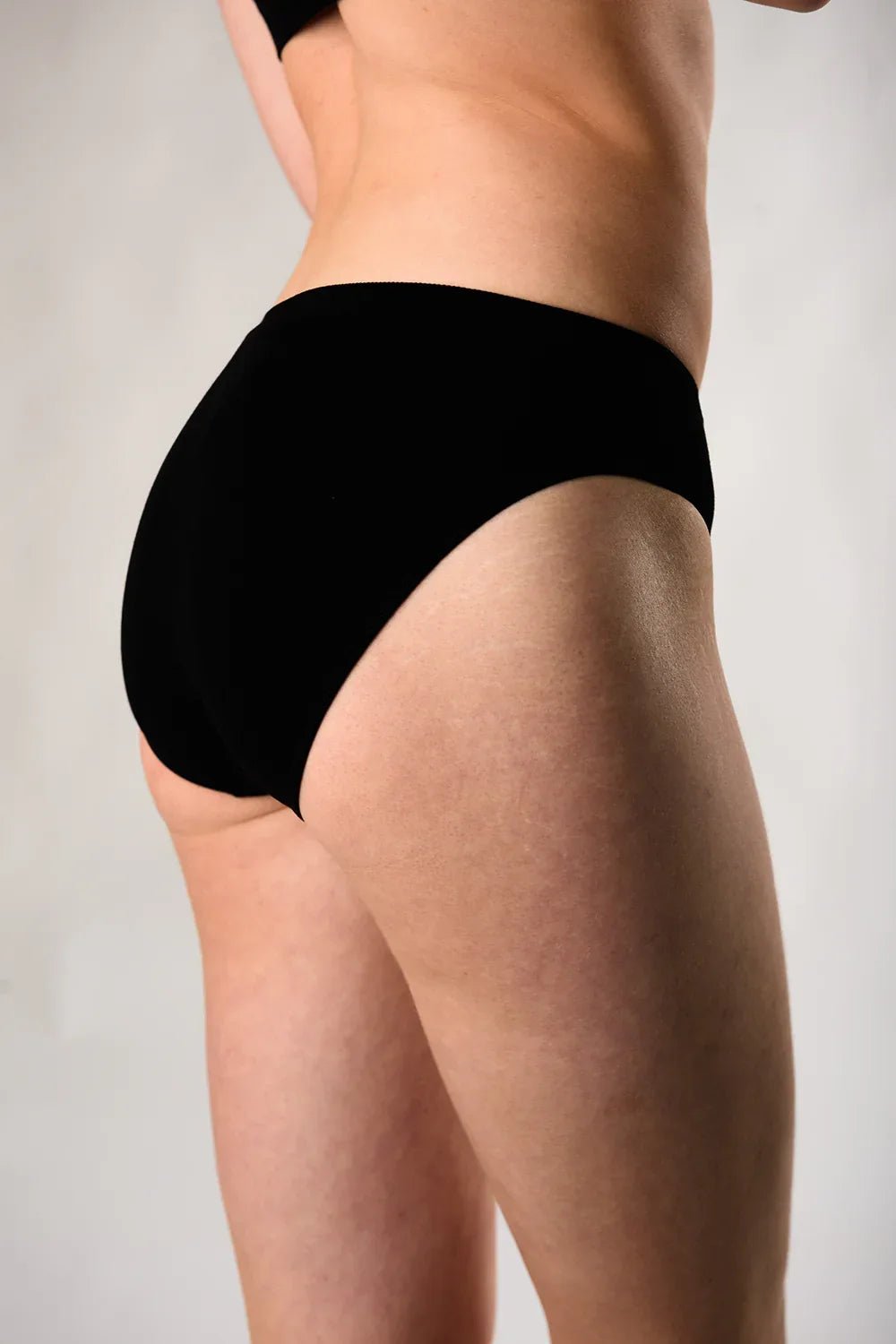 Classic Brief 2 - PackPosh Boutique