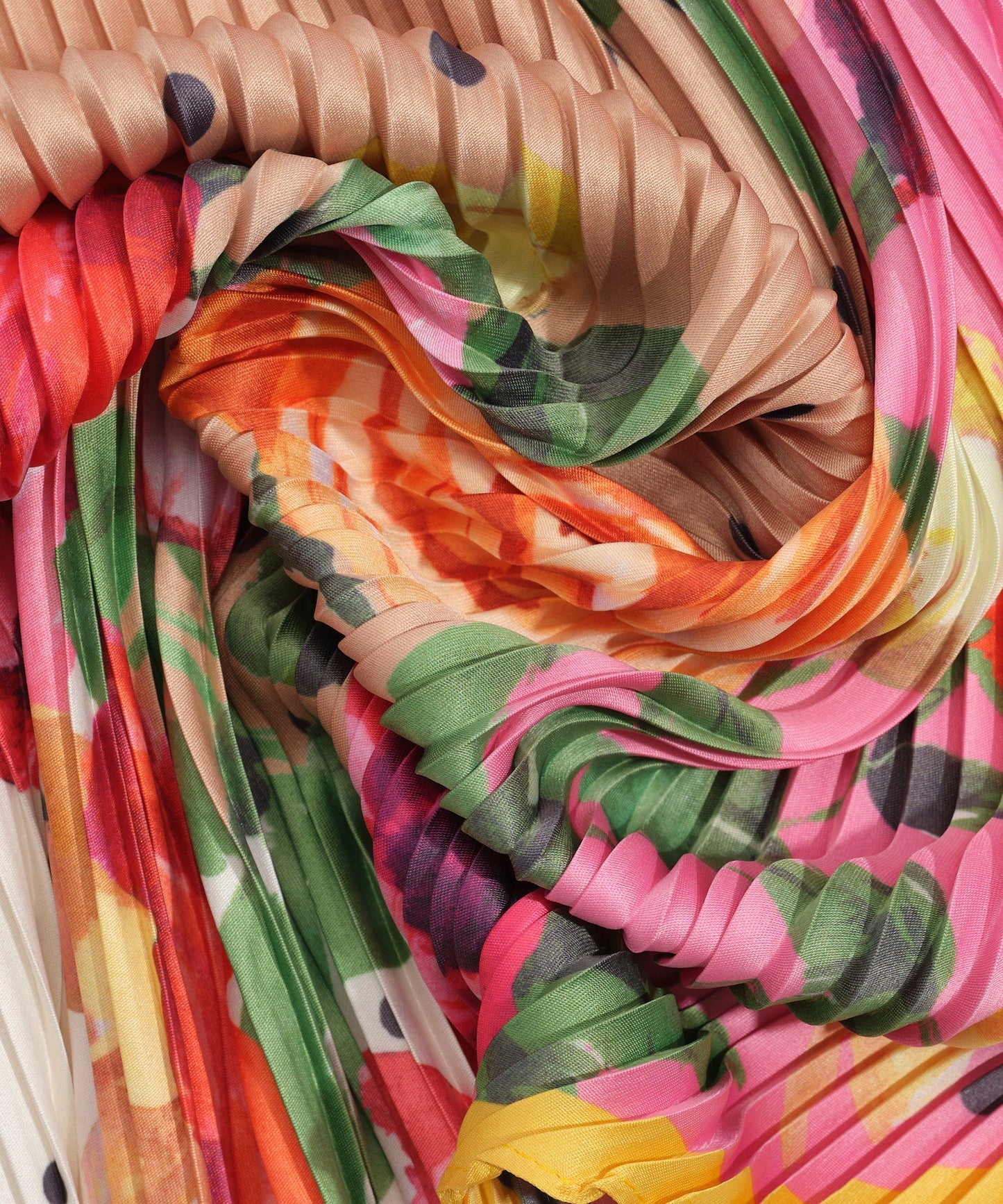 Classic Rose Pleated Diamond ScarfPosh Boutique