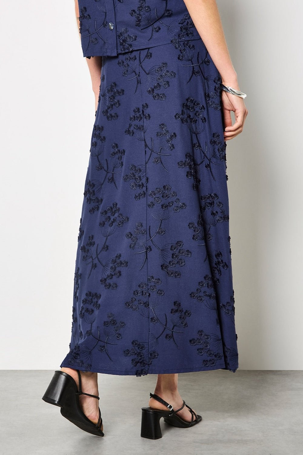 Dandelion Embroidered SetSkirtsPosh Boutique