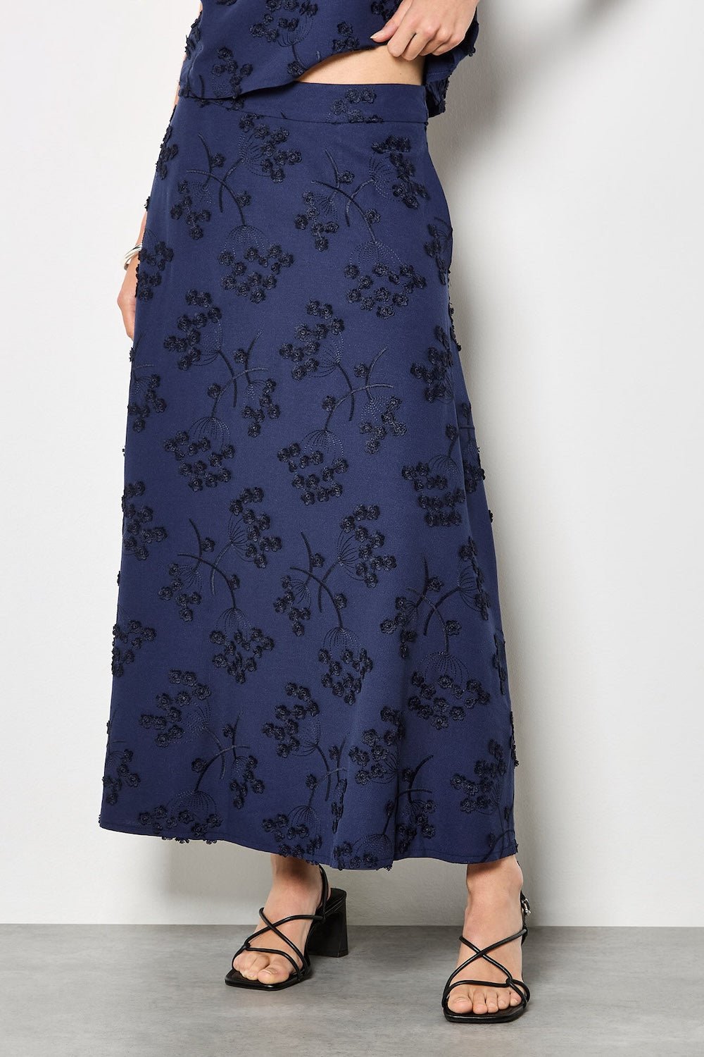 Dandelion Embroidered SetSkirtsPosh Boutique