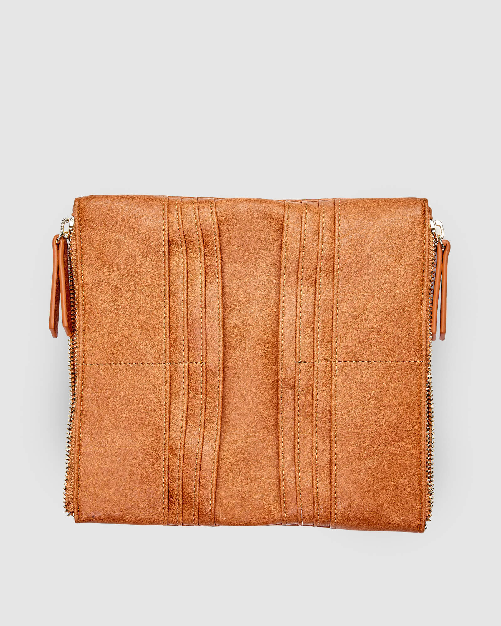 Delta WalletHandbagsPosh Boutique