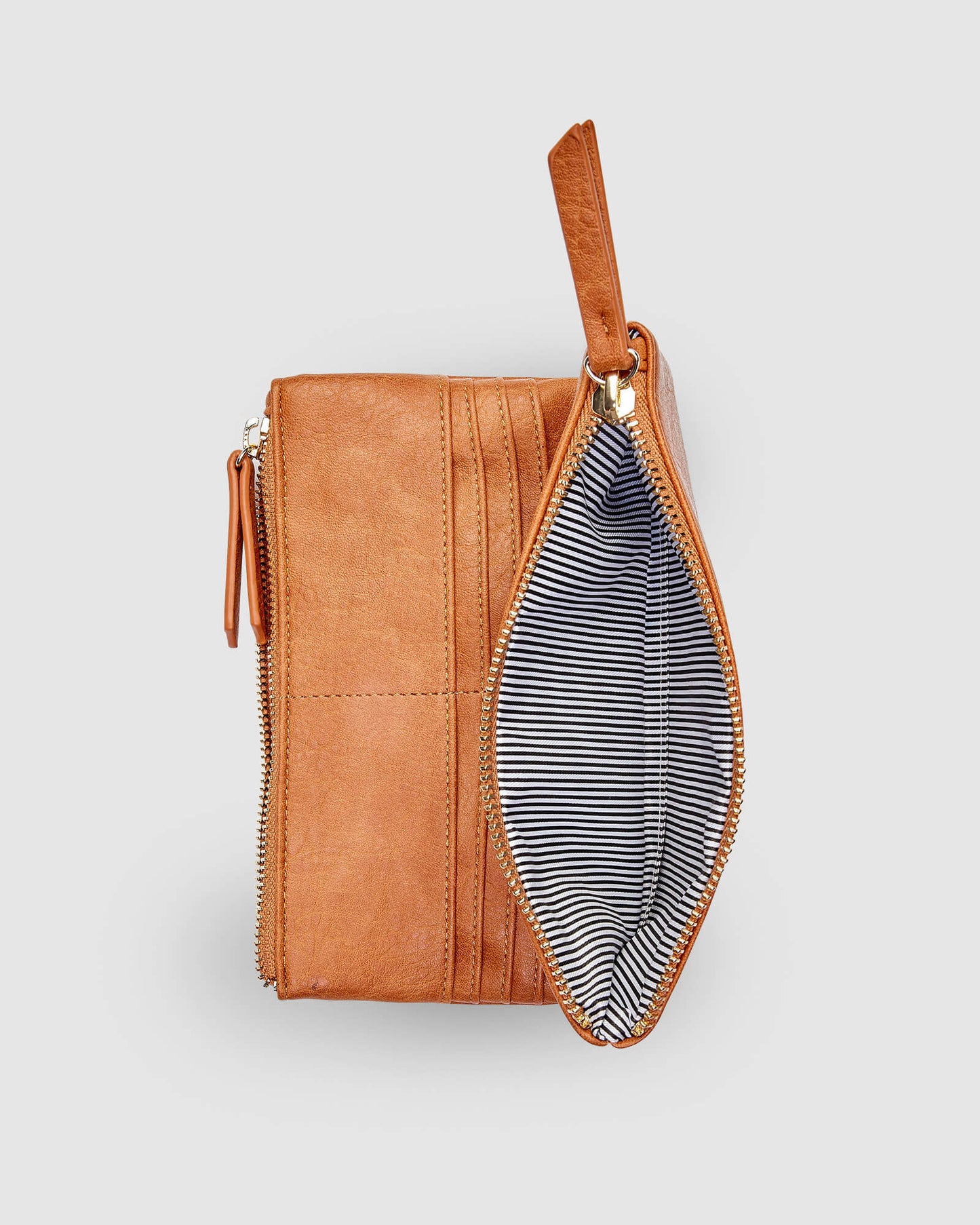 Delta WalletHandbagsPosh Boutique