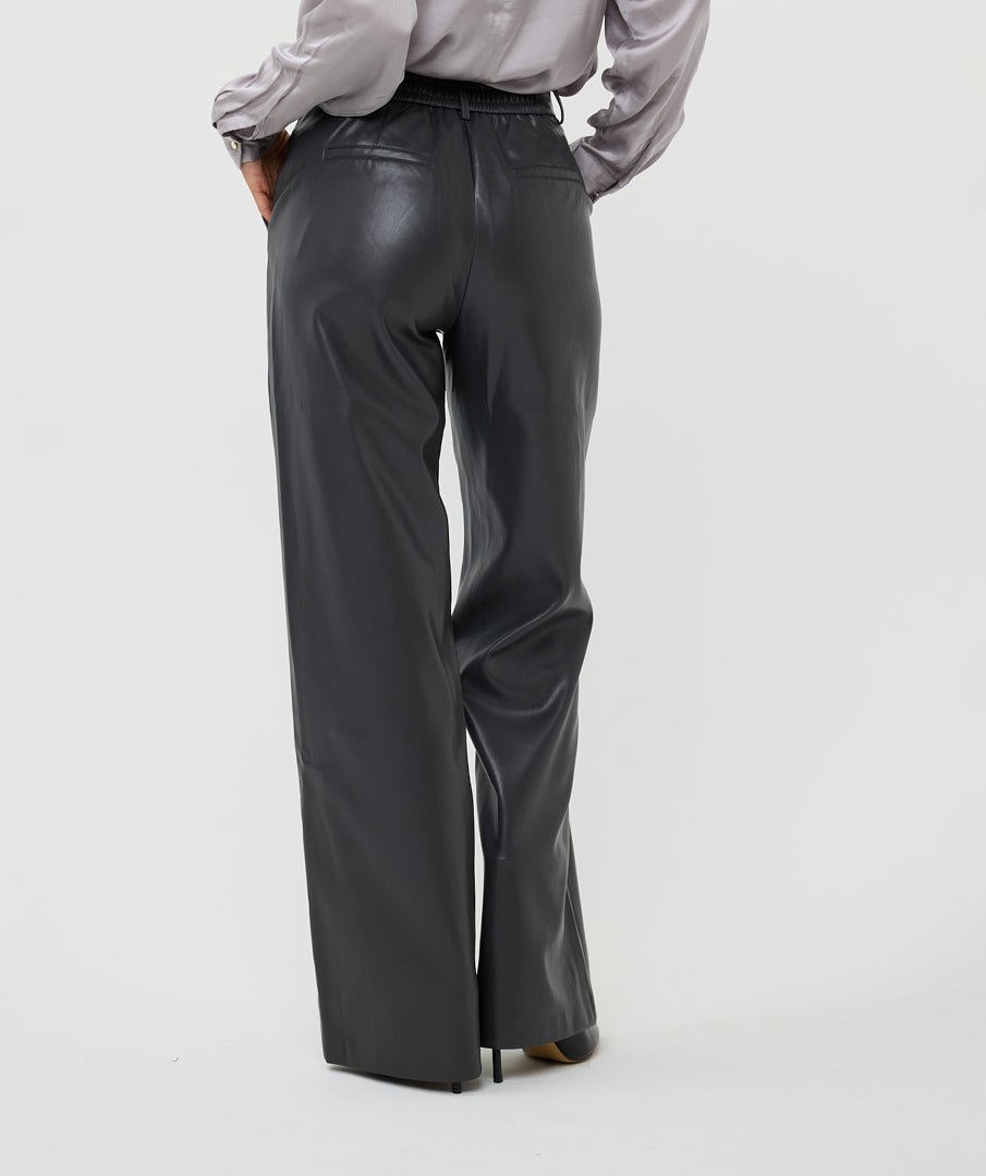 Esqualo Billie Faux Leather PantBottomsPosh Boutique