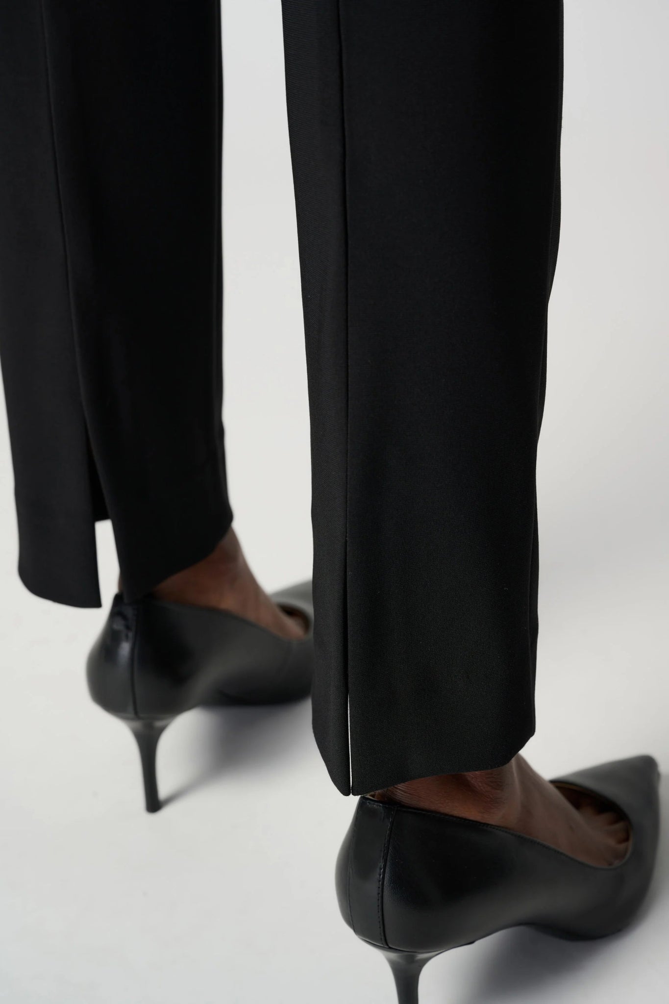 Essential PantBottomsPosh Boutique