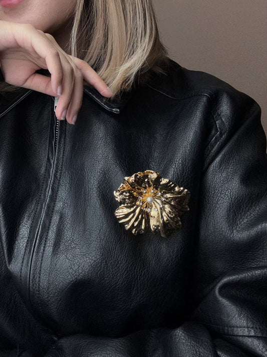 Flower BroochJewelryPosh Boutique