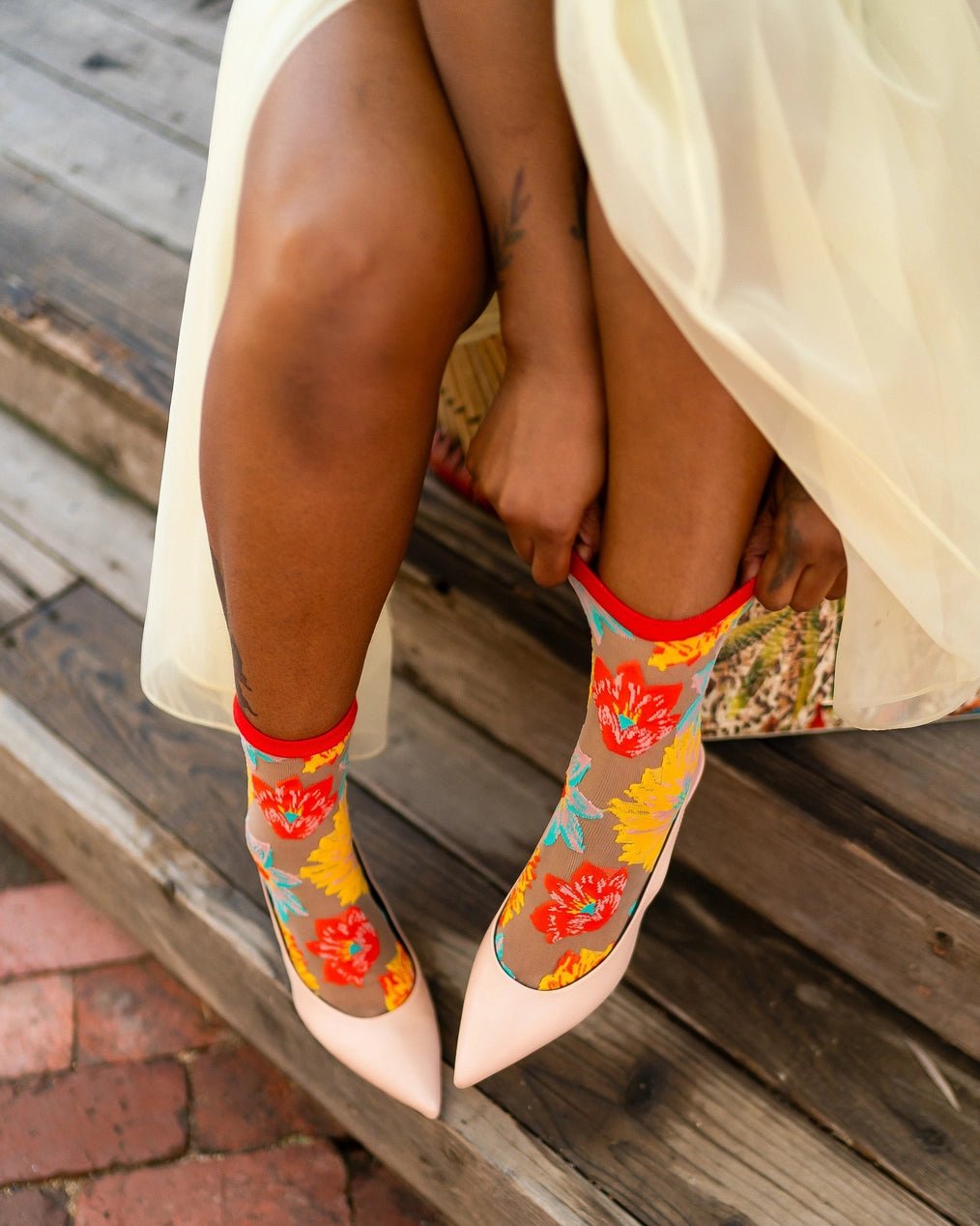 Flower Power Sheer SocksPosh Boutique