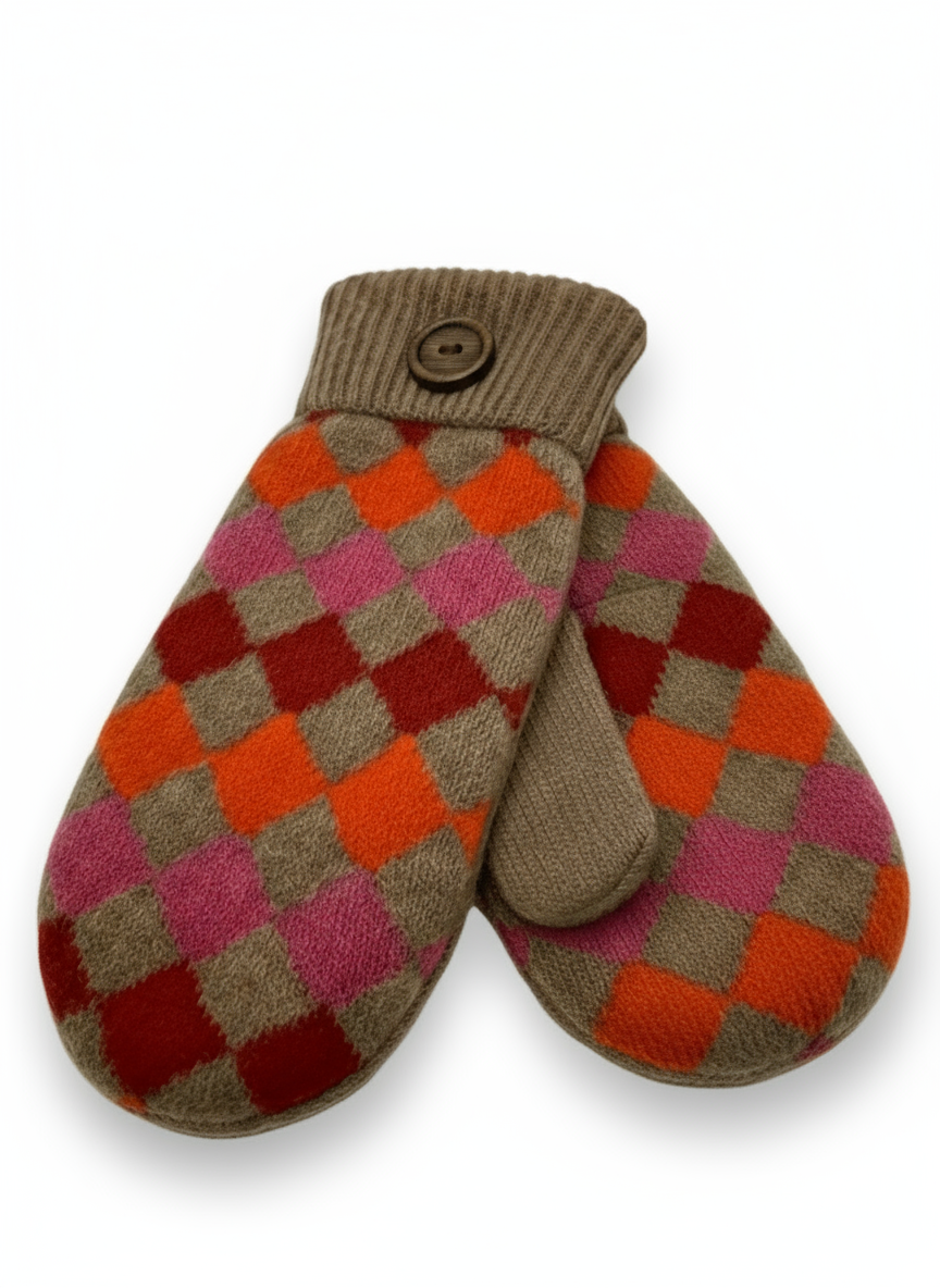 Holly Jolly MittensPosh Boutique