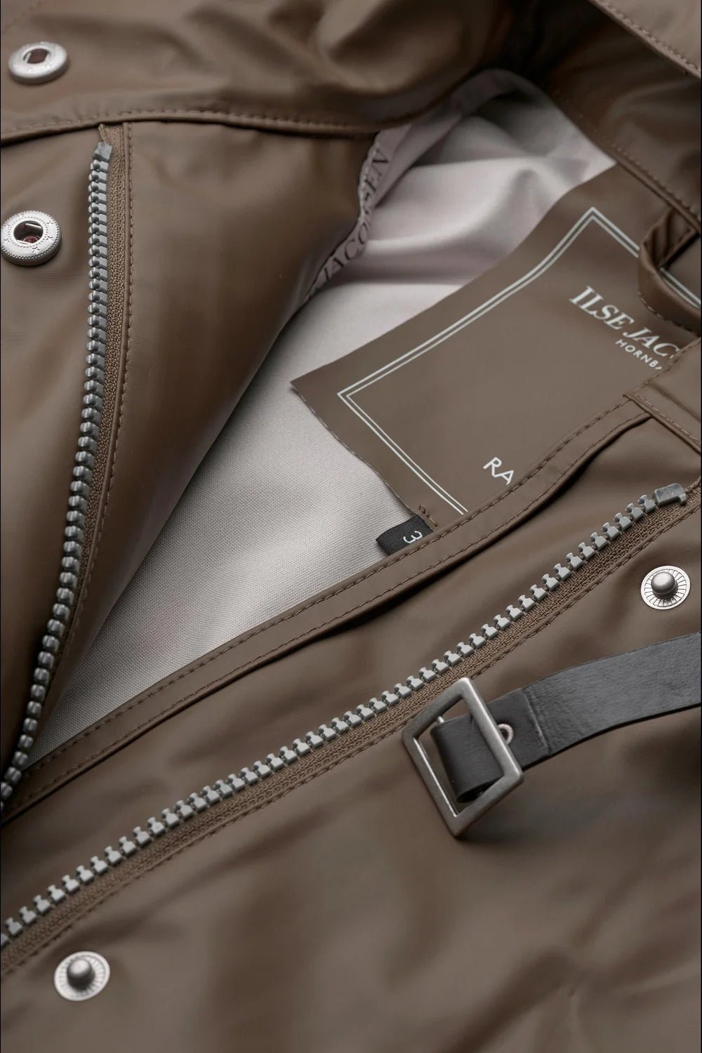 Light "Mud" RaincoatJacketsPosh Boutique