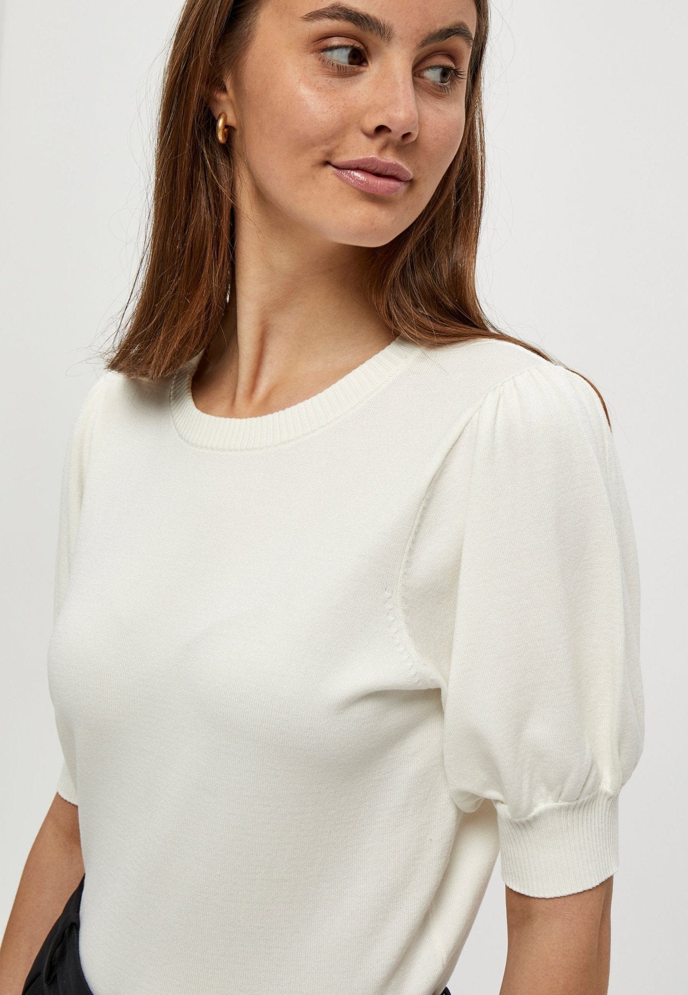 Liva Black Knit TeeSweatersPosh Boutique