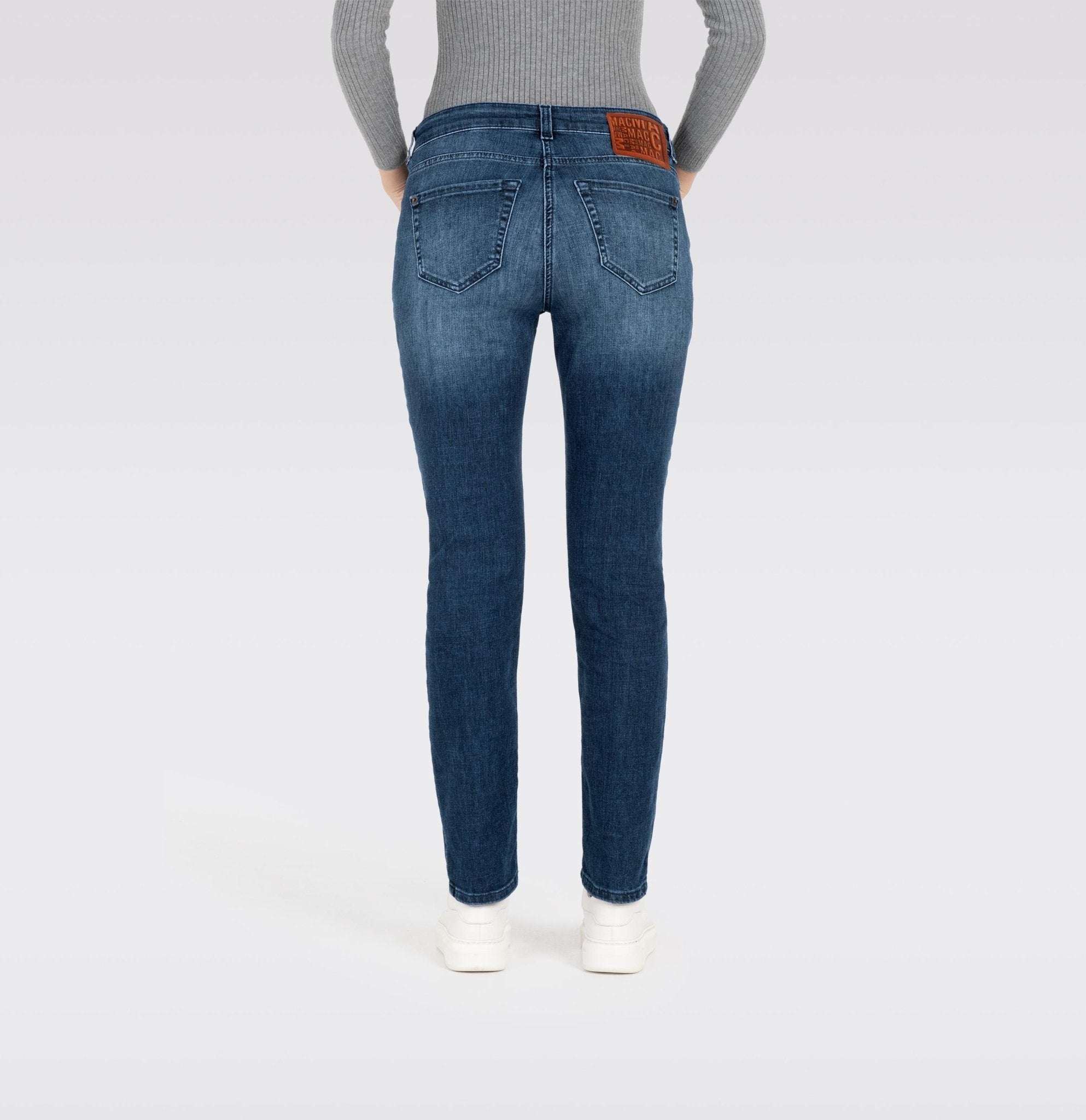 MAC Slim Leg JeansBottomsPosh Boutique