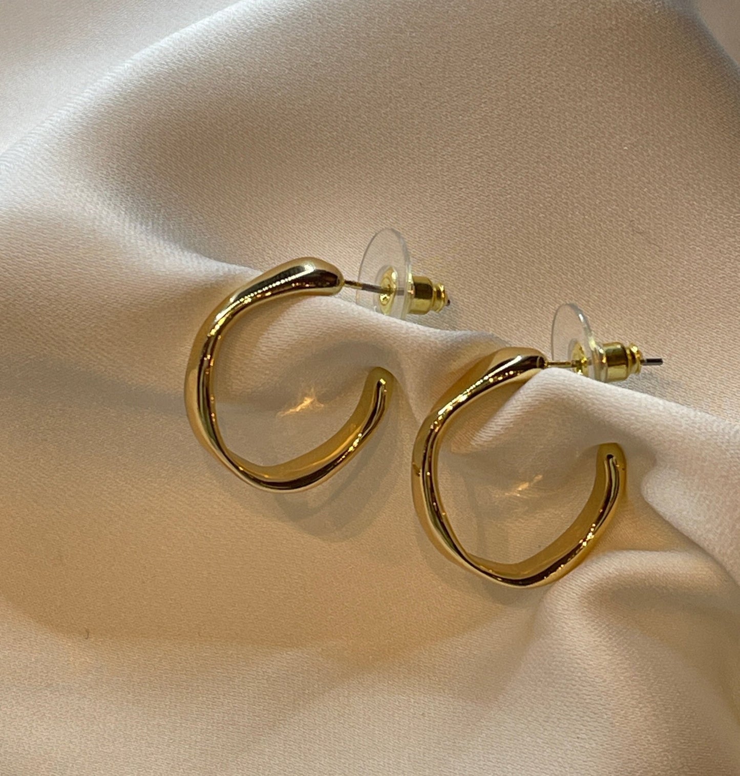 Mira EarringsJewelryPosh Boutique