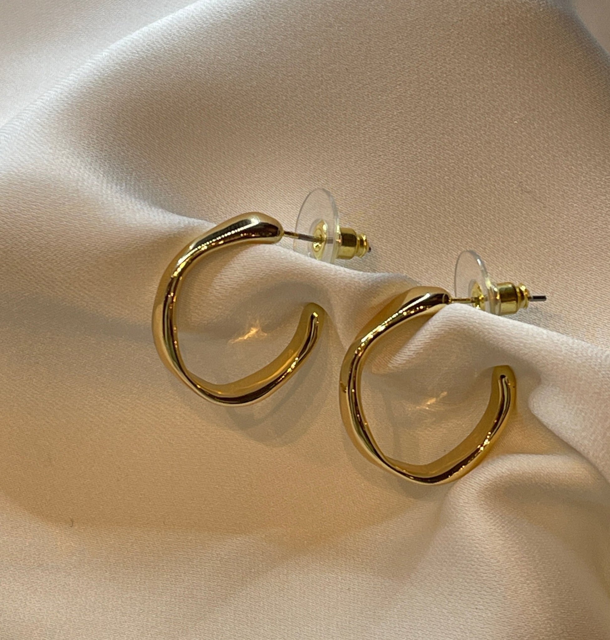 Mira EarringsJewelryPosh Boutique