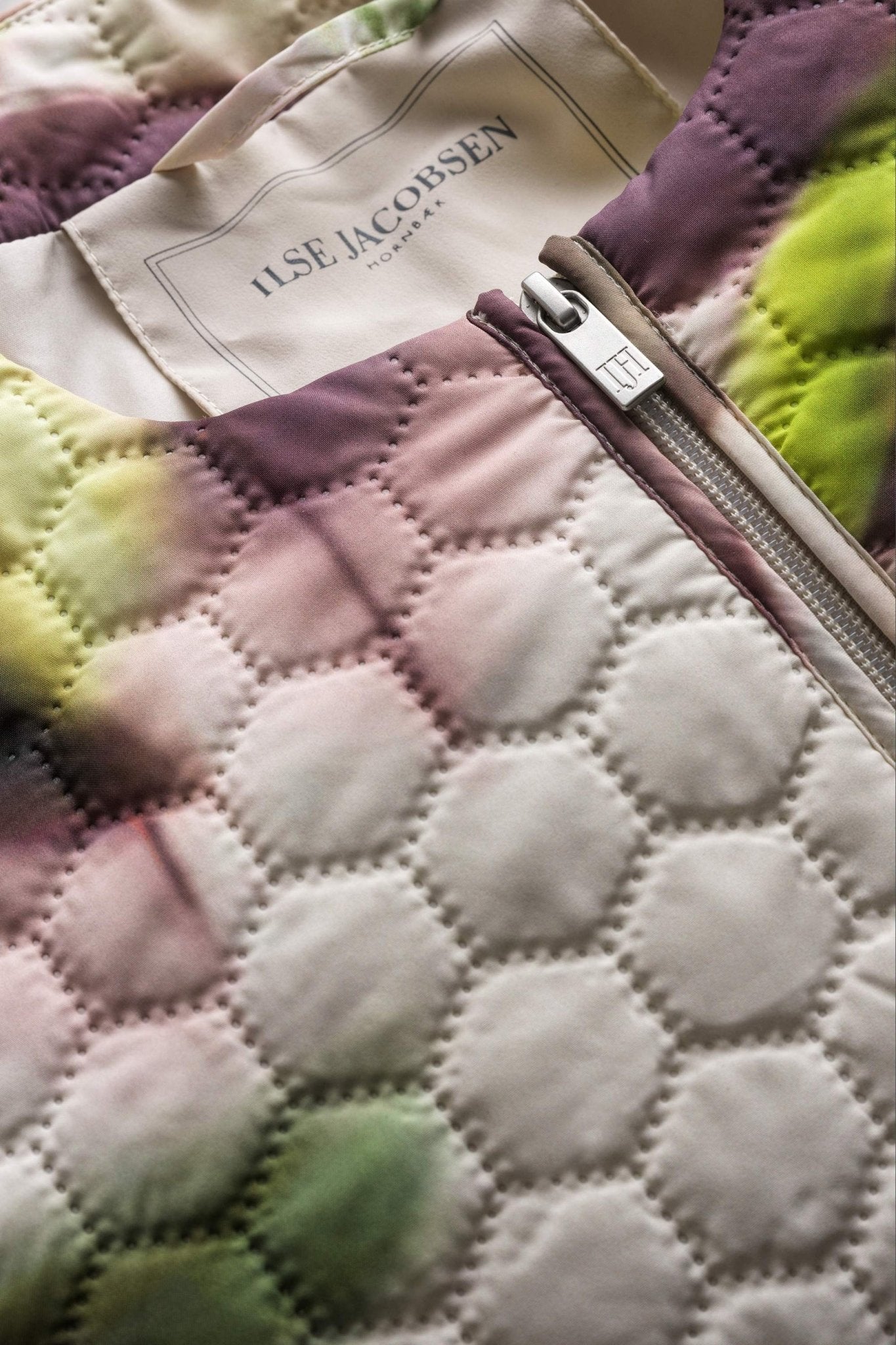 Short Quilted JacketPosh Boutique