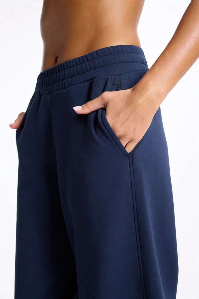 Ultra Soft Fleece Barrel Leg PantBottomsPosh Boutique