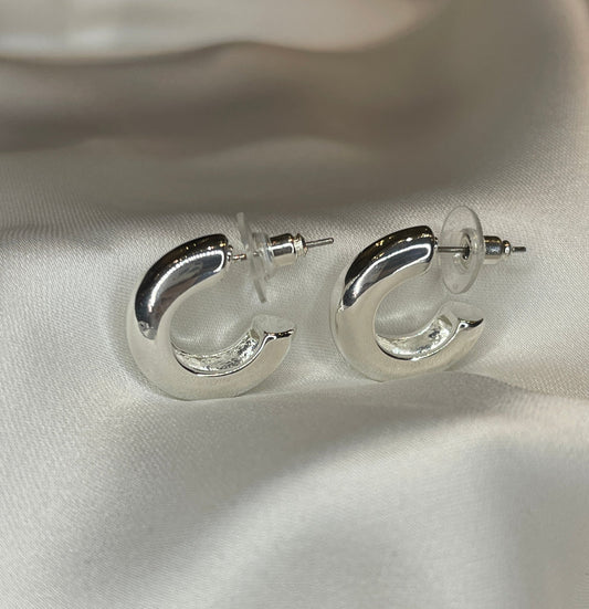 Vega EarringsJewelryPosh Boutique