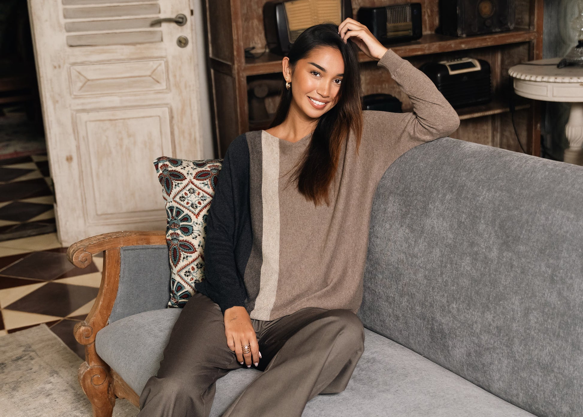 Vertical Line SweaterSweatersPosh Boutique